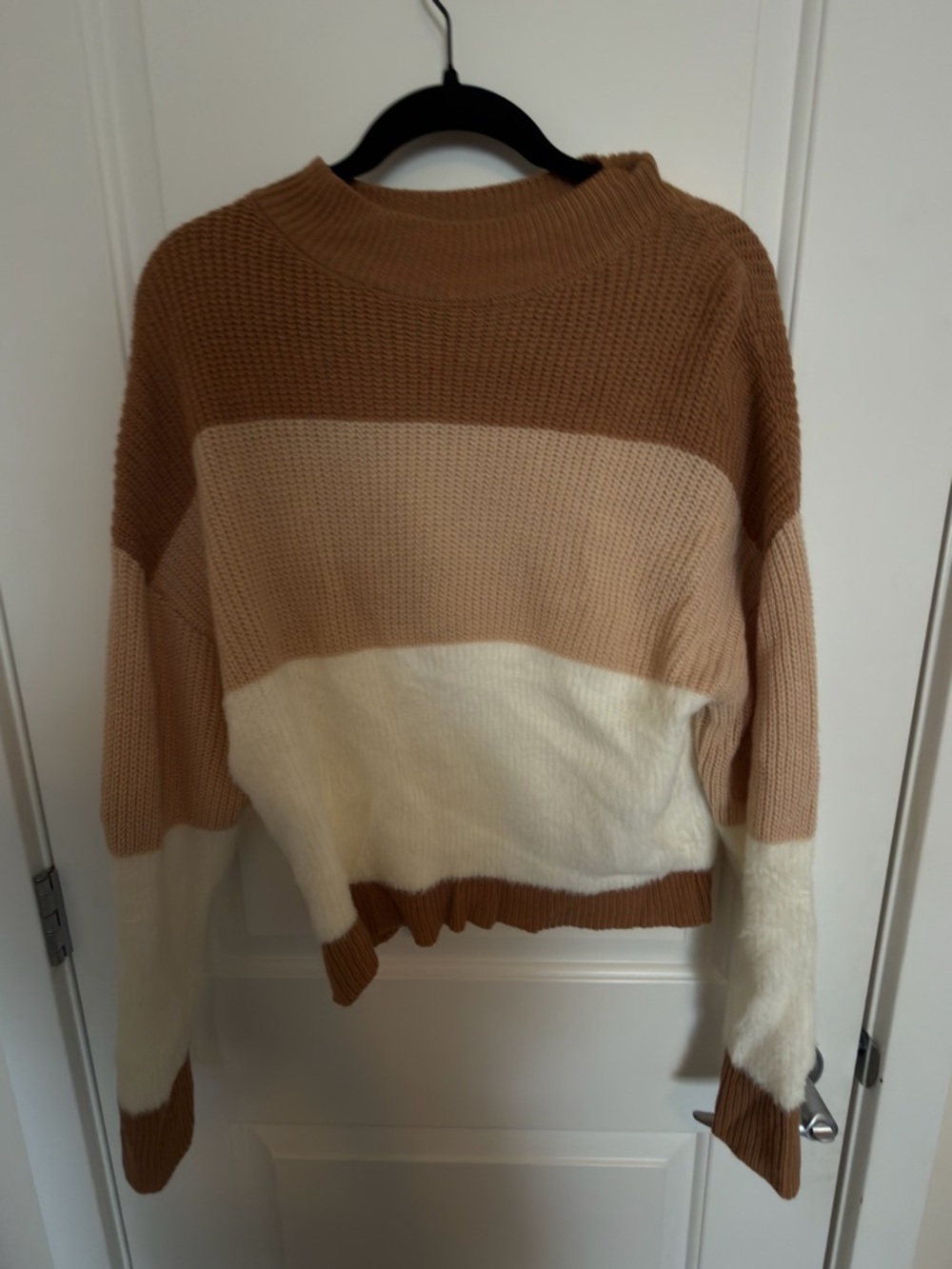 Colorblock Crewneck Sweater in Brown, Beige & Cream